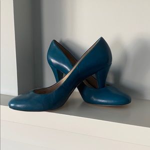 ANTONIO MELANI TEAL COURT SHOE